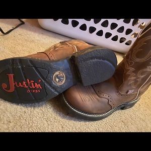 Justin Cowboy boots